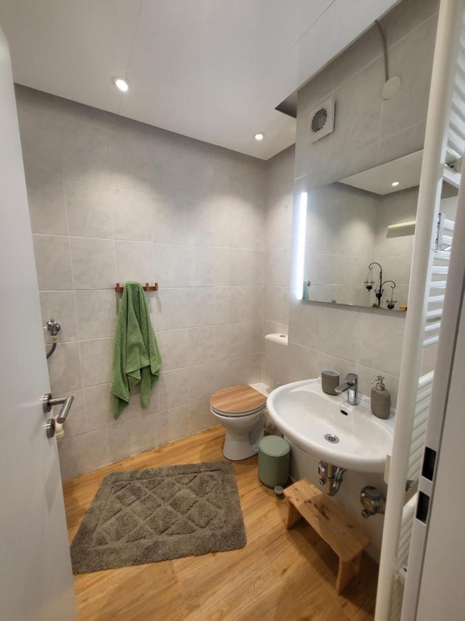 Ferienwohnung Am Seepark Freiburg im Breisgau Buitenkant foto